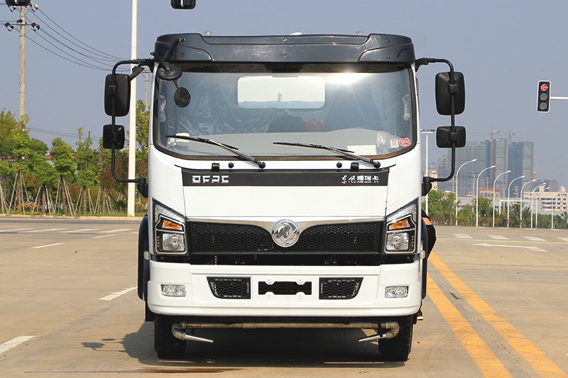 國(guó)六大福瑞卡9.2噸灑水車