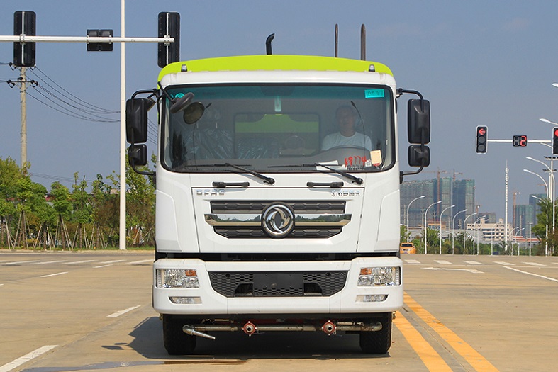 東風(fēng)D9國(guó)六10-12噸方罐多功能抑塵車