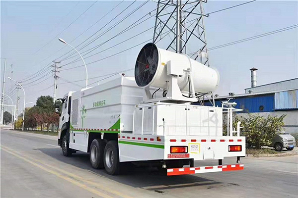 國(guó)六東風(fēng)天龍18噸方罐多功能抑塵車