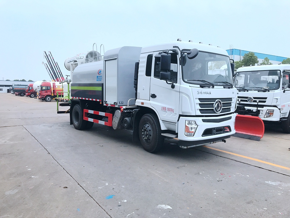 國(guó)六東風(fēng)專底10立方抑塵噴霧車