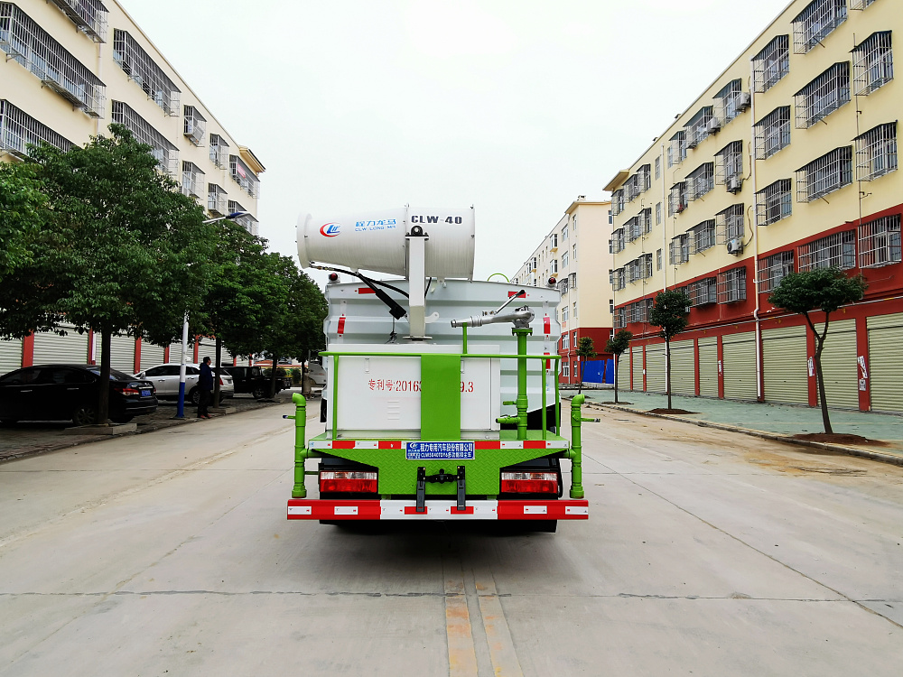 東風(fēng)小多利卡霧炮車(chē)國(guó)六4.5立方