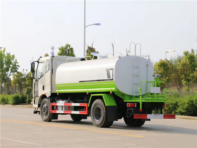 國(guó)六解放14方灑水車