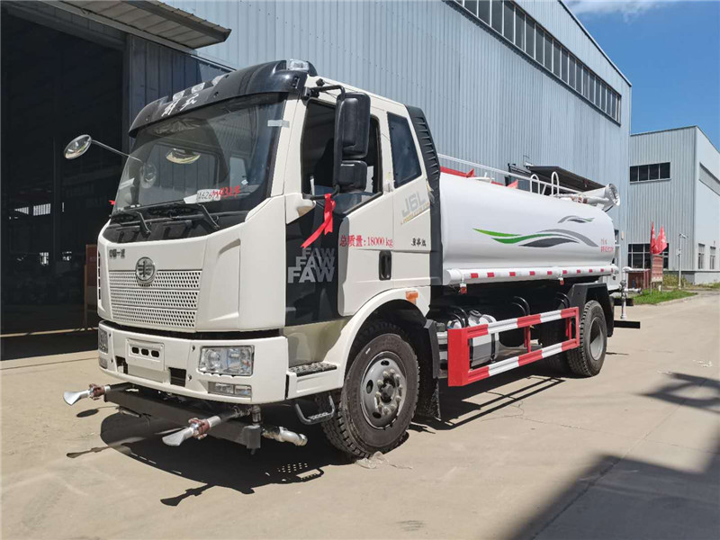 國(guó)六解放J6 13方霧炮灑水車